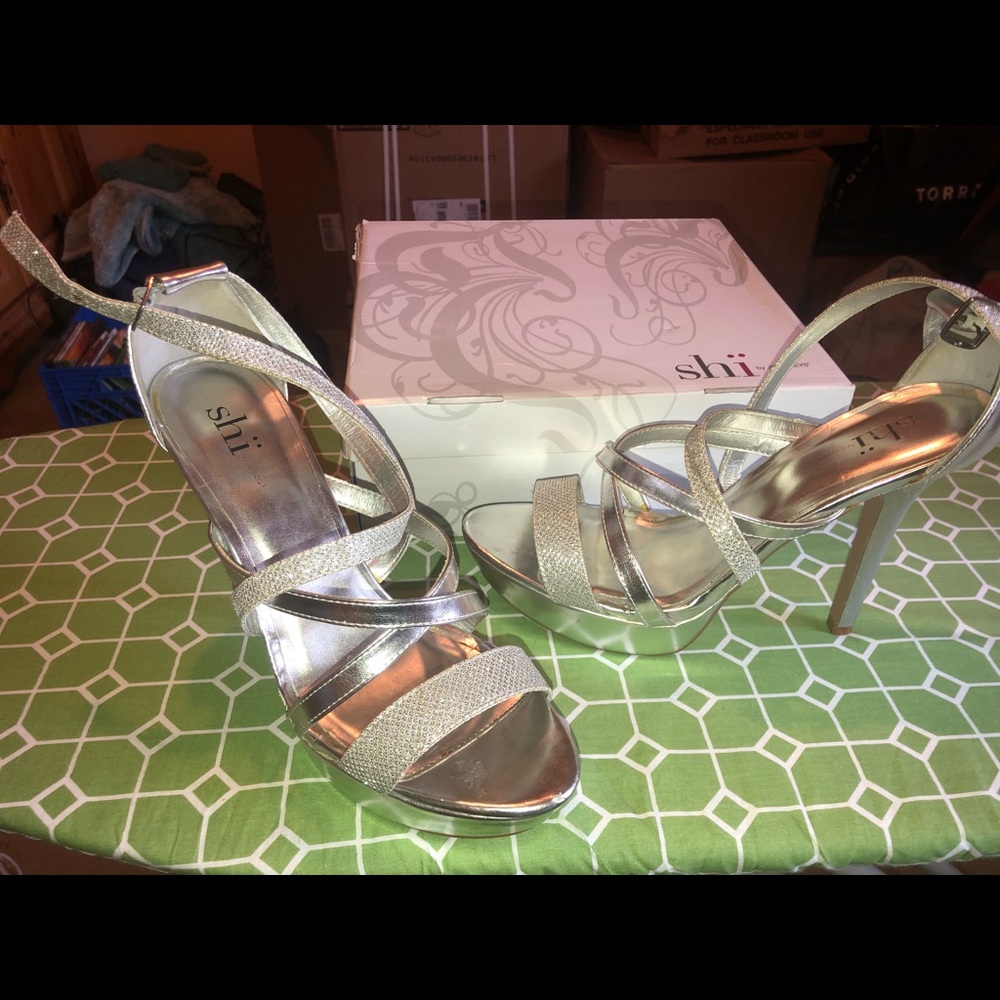 Heels size 11 M